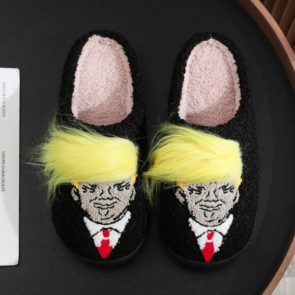 NEW Trump Size 7 Black Yellow Hair Lounging Slippers - Picture 8 of 12